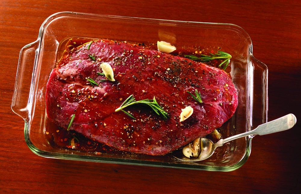 如何去除牛肉腥味？從選肉到調味，料理牛肉最佳指南